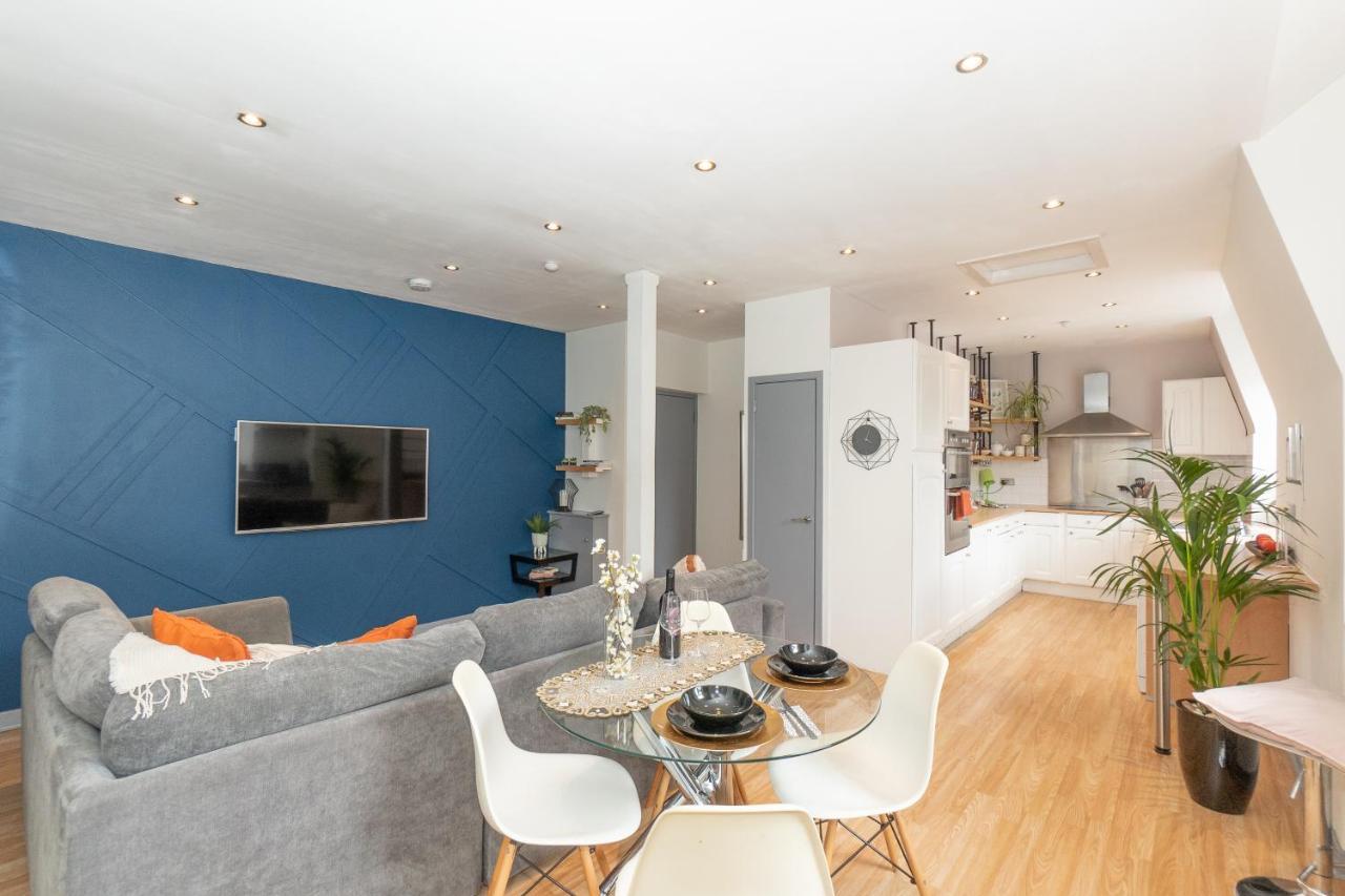 Vibrant City Centre Living Aberdeen Bagian luar foto
