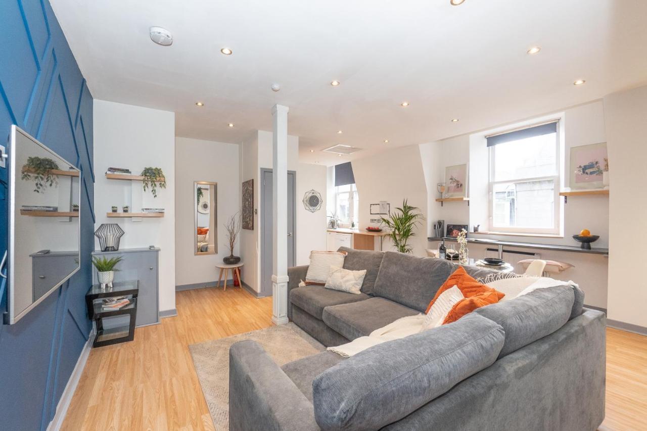 Vibrant City Centre Living Aberdeen Bagian luar foto